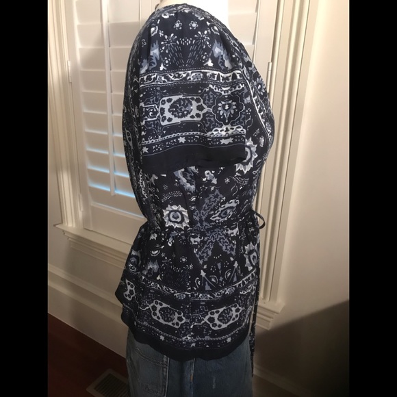 Lucky Brand Bandanna Print Wrap Top - Picture 3 of 6